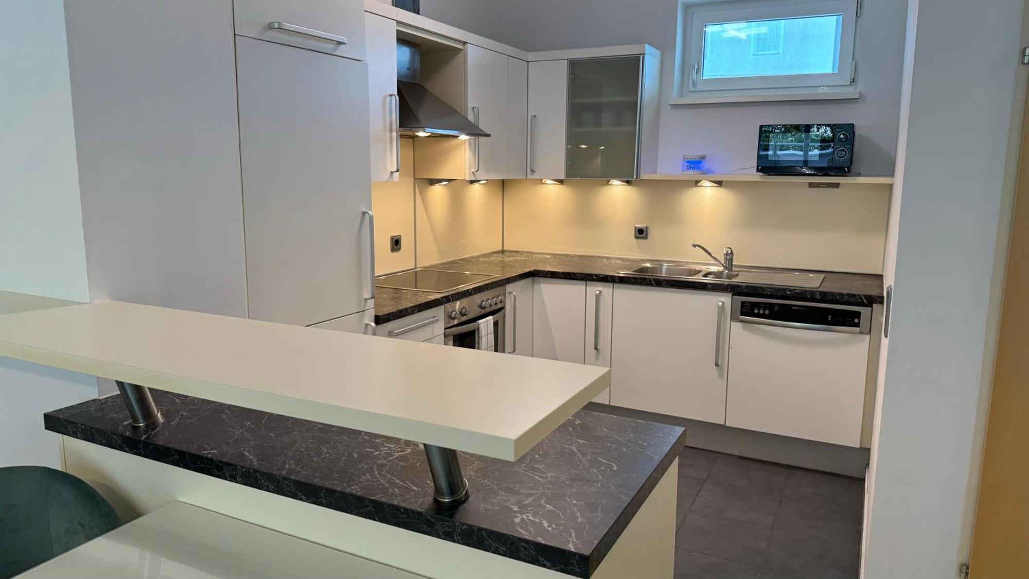 City Apartement Linz Fuer 5 Gaeste Mit Self-Checkin Und Kueche Экстерьер фото